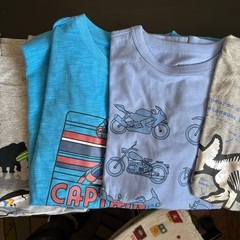 新品未使用　GAP Tーシャツ