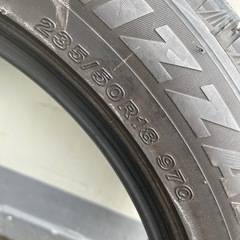 235/50R18 スタッドレスタイヤの画像