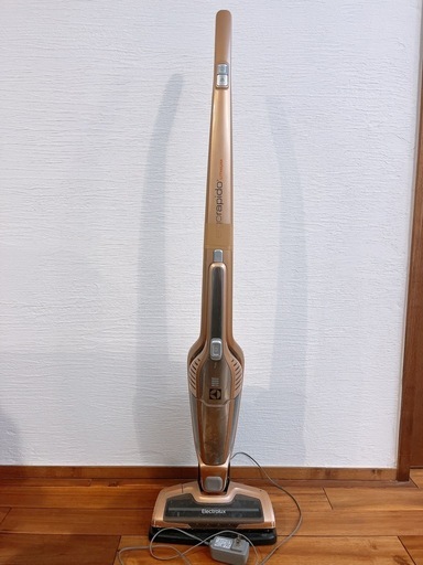 掃除機　スタンド付き