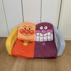 【決まりました】アンパンマンソファー　一部破れあり