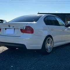 6MT 320i Mスポーツ BMWカープレイ　コンフォートアクセスの画像
