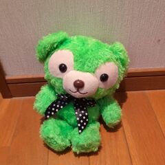 緑色のクマ　ぬいぐるみ
