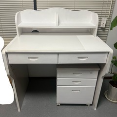 【譲り先決まりました】勉強机/学習机