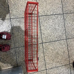ベッド下　ラック　赤の画像