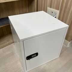 【取引中】金庫・オフィス用にも使用可能　ダイヤル式/鍵付きの画像
