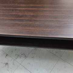 テーブル　ダークブラウン　幅(W)1100mm × 奥行(D)600mm × 高さ(最高)(H)455mm　【ジャングルジャングル堺初芝店】　堺市（東区　西区　北区　南区　堺区　美原区）高石市　泉大津市　忠岡町　和泉市　松原市　大阪狭山市の画像
