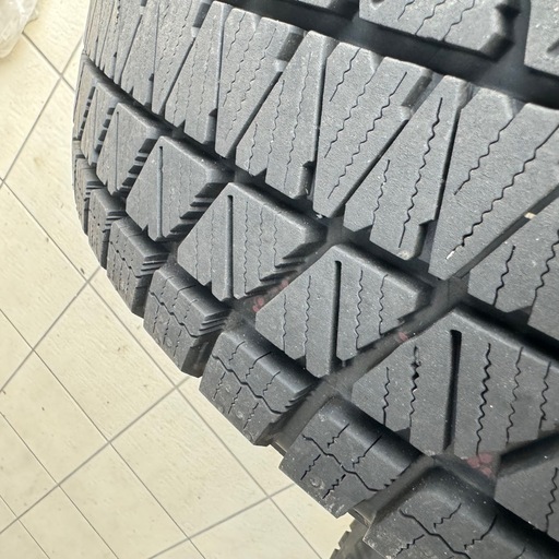 スタッドレスタイヤホイールブリヂストンブリザックDMV3 225/65R17