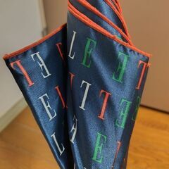ELLE ネイビー雨傘の画像