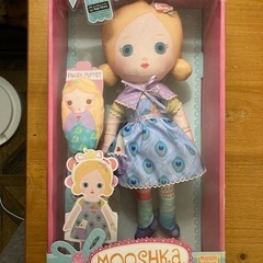 アメリカ・MOOSHKAお人形　クリスマスプレゼントに