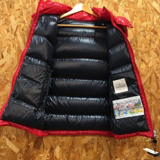 【ジャングルジャングル岸和田店】MONCLER　モンクレール　ダウンベスト　G20911A00152　メンズ　レッド