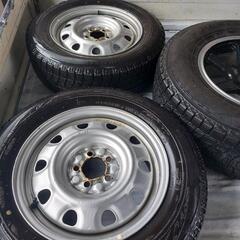 🆕プリウス等にホイール&195/65R15スタッドレスタイヤ４本セット🆕の画像