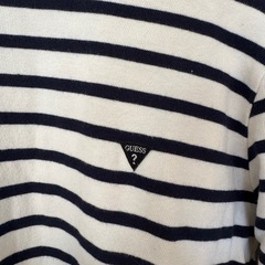 【GUESS】長袖Tシャツの画像