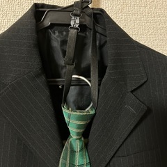 130センチ　子供用スーツ　3点セットの画像