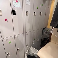 【お譲りします】業務用ロッカー　2台【引取り限定】の画像