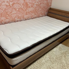 シングルベッド　マットレス付き
