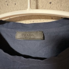 美品　PRADA 肩切返し　ロンT ポケット付　ラバーロゴ PRADA 肩切返し ロンT ポケット付 ラバーロゴ