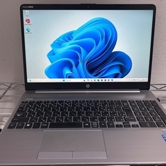 ノートパソコン　美品　爆速SSD256 i5 8Gメモリ