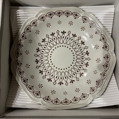【新品未使用】お皿4枚セットの画像