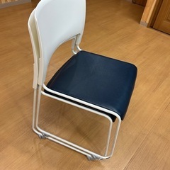 スチールイス2つの画像