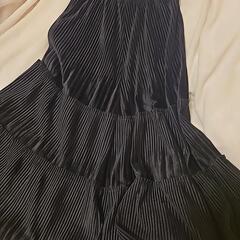 ブラックティアードスカートの画像