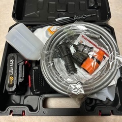 高圧洗浄機 コードレス 充電式 10000mAhバッテリー2個付き噴射圧力8Mpa マキタ互換バッテリー 噴射距離10M 6in1ノズル 高性能 収納ケース 持ち運び便利 の画像