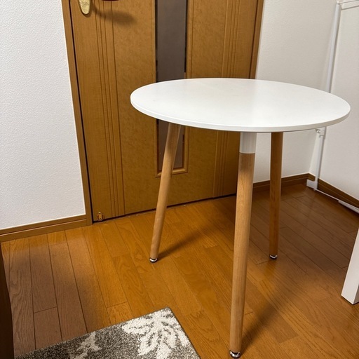 丸テーブル　円形テーブル　カフェテーブル