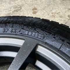 スタッドレスタイヤ　ブリヂストン 22年製 14インチアルミ 165/65R14 4本セット★バリ溝 4穴 PCD100 タンク ルーミー トール等の画像
