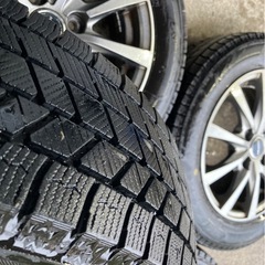スタッドレスタイヤ　ブリヂストン 22年製 14インチアルミ 165/65R14 4本セット★バリ溝 4穴 PCD100 タンク ルーミー トール等の画像