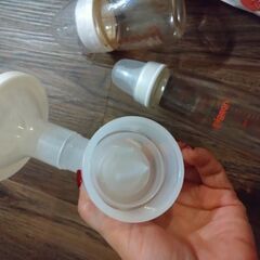 【大至急！】電動搾乳機　おまけ母乳保存パックと母乳パッドつき　瓶まとめ売りの画像
