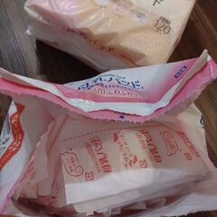 【大至急！】電動搾乳機　おまけ母乳保存パックと母乳パッドつき　瓶まとめ売りの画像