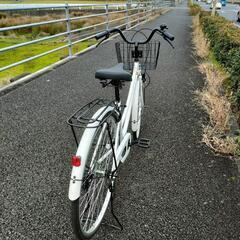ママチャリ：27インチ：書類あります：白色：8日の17時頃までに...