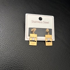 セリーヌ　CELINE ピアス　イヤリングの画像