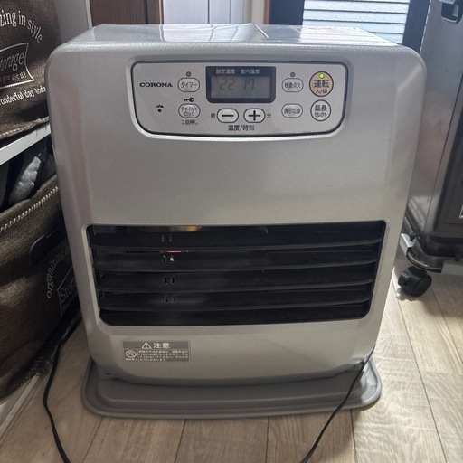 決まりました　CORONA KH-S322Y 石油ファンヒーター。