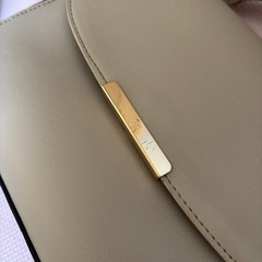 ショルダーバッグの画像