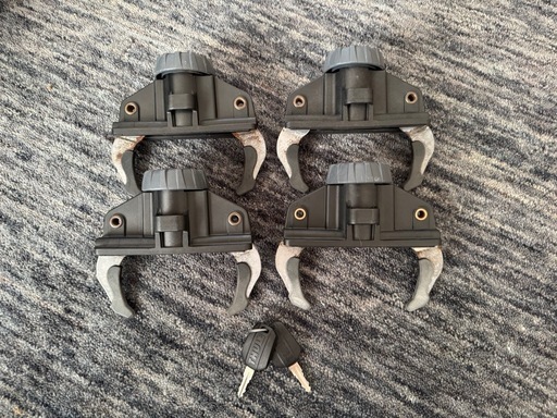 THULEルーフボックス　Pacific600