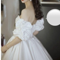 ウェディングドレスの画像