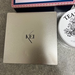 ヨックモック他空き缶セットの画像