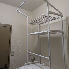 ランドリーラック（幅67cm×奥行き55cm×高さ190cm）