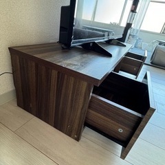 TV台の画像