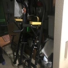 ぶら下がり健康器 チンニング 筋力トレーニング 懸垂マシン　お家でトレーニングの画像