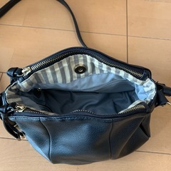 黒  ショルダーバッグ  斜めがけの画像