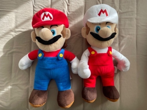 ぬいぐるみ　マリオ