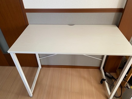 ニトリ　ワーキングデスク　机