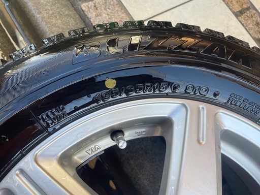 BLIZZAK スタッドレス　195/195/15R