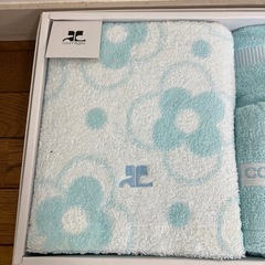 クレージュ　タオルセット
の画像