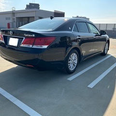 トヨタ 210系クラウン ロイヤルサルーンG 黒ブラック　ガソリンの画像