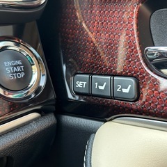 トヨタ 210系クラウン ロイヤルサルーンG 黒ブラック　ガソリンの画像