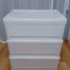 収納ケース　3段　(プラスチック製、キャスターなし)