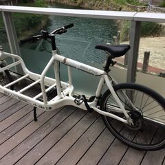BULLITT　カーゴバイク（荷台付き自転車）ホワイトの画像