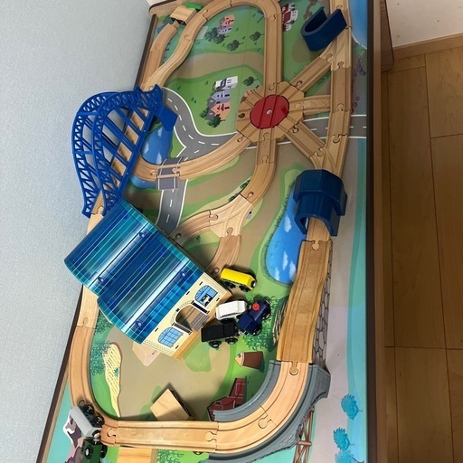 木製　電車セット　机付き